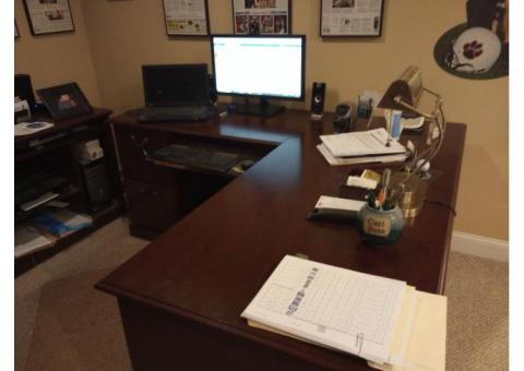 L shaped office desk set